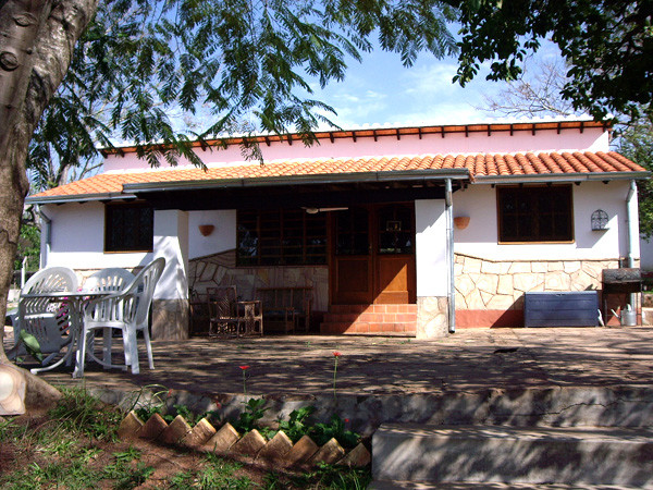 Mbuni Straußenfarm und Ferienanlage in Paraguay