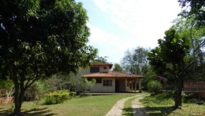 House in San Bernardino, with a plot of 2200m2