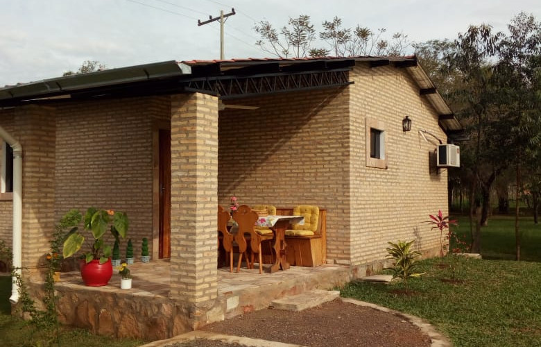 „Casa Bonita“ in Paraiso al Lago, Ypacaraí