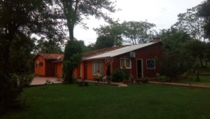 Granja mit Haus und 4 Hektare, in Yaguaron
