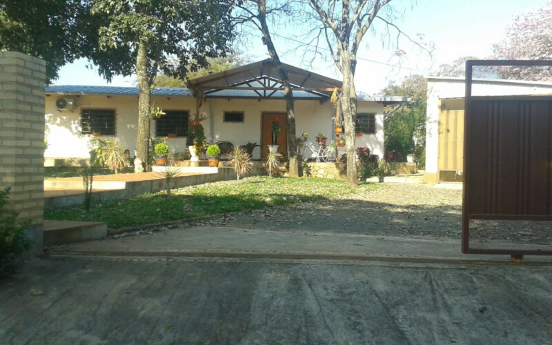Haus in Atyra