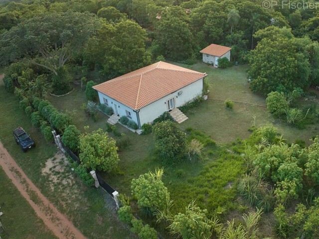 Einfamilienhaus und Tiny Haus in Isla Alta / Emboscada