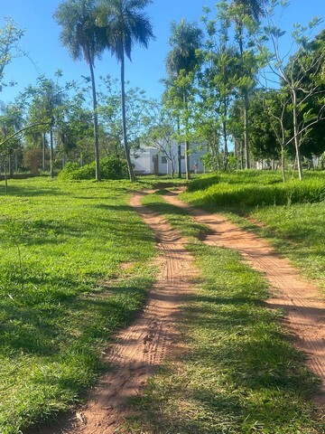 Anwesen mit Haupthaus und vier Gästehäusern in Atyra / Candia